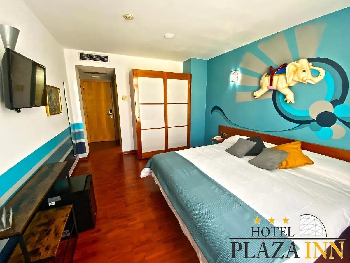 פיגוארז Hotel Plaza Inn
